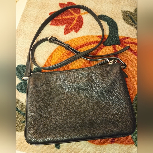 Kate Spade Black Leather Crossbody Bag EUC - Picture 2 of 7